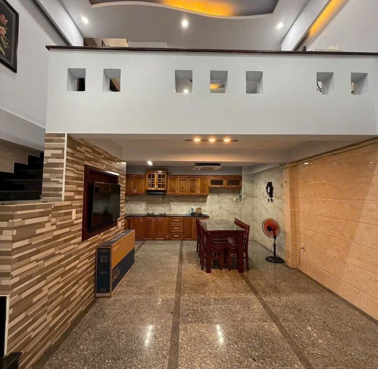 Bán Nhà 5 Tầng Mới Đẹp – Hẻm 5m Ô Tô, Gần Mặt Tiền Quang Trung – Giá 6.8 Tỷ