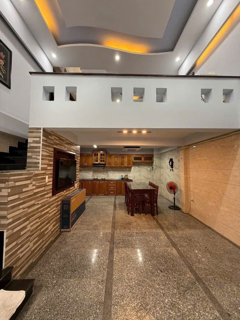 Bán Nhà 5 Tầng Mới Đẹp – Hẻm 5m Ô Tô, Gần Mặt Tiền Quang Trung – Giá 6.8 Tỷ