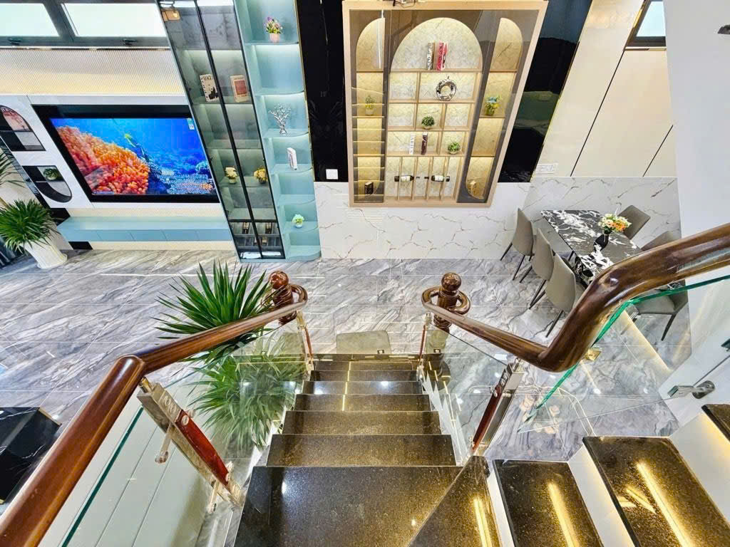 🔥 SIÊU PHẨM NHÀ MỚI GÒ VẤP – HẺM 6M - 5x12 HIẾM –5 TẦNG - Ô TÔ NGỦ TRONG NHÀ – FULL NỘI THẤT 🔥