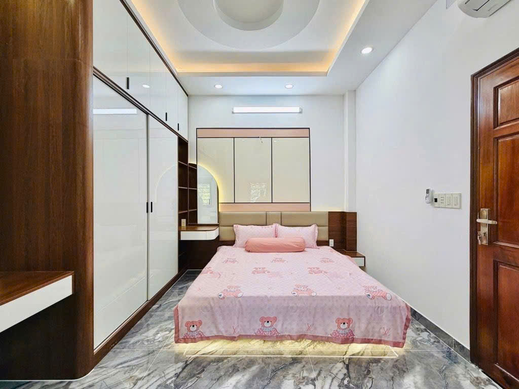 🔥 SIÊU PHẨM NHÀ MỚI GÒ VẤP – HẺM 6M - 5x12 HIẾM –5 TẦNG - Ô TÔ NGỦ TRONG NHÀ – FULL NỘI THẤT 🔥