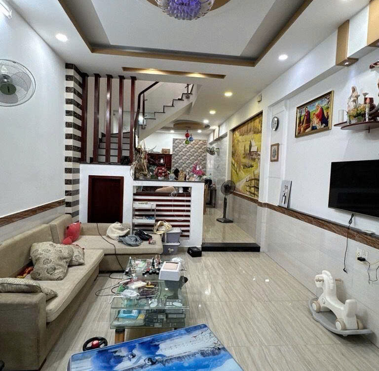 Gấp bán - Nhà Phạm Văn Chiêu Hẻm Ô Tô, 80m², 3 Tầng Sân Thượng, Ở Ngay chỉ 8,5 tỷ TL